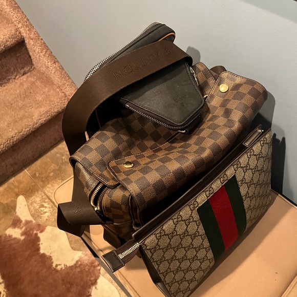 Louis Vuitton Damier Graphite Cross Chest Travel Bag. 100% authentic! - Picture 4 of 15